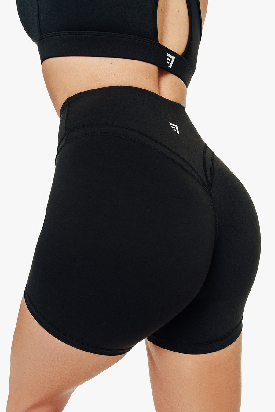 Short Contour - Black