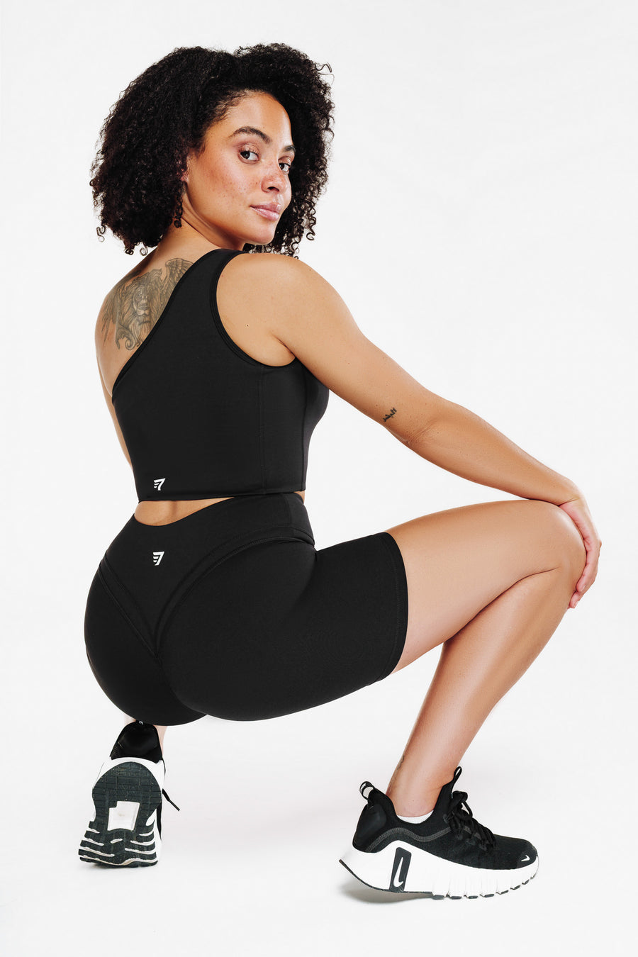 Short Contour - Black