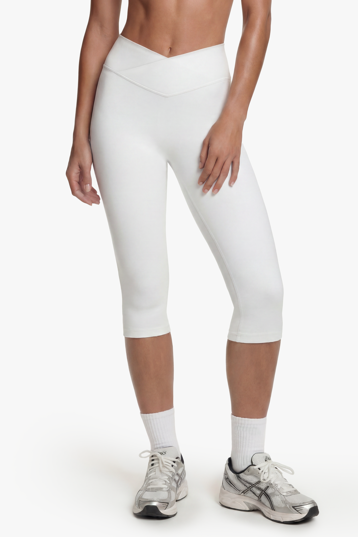 Capri Crossed Lift - White