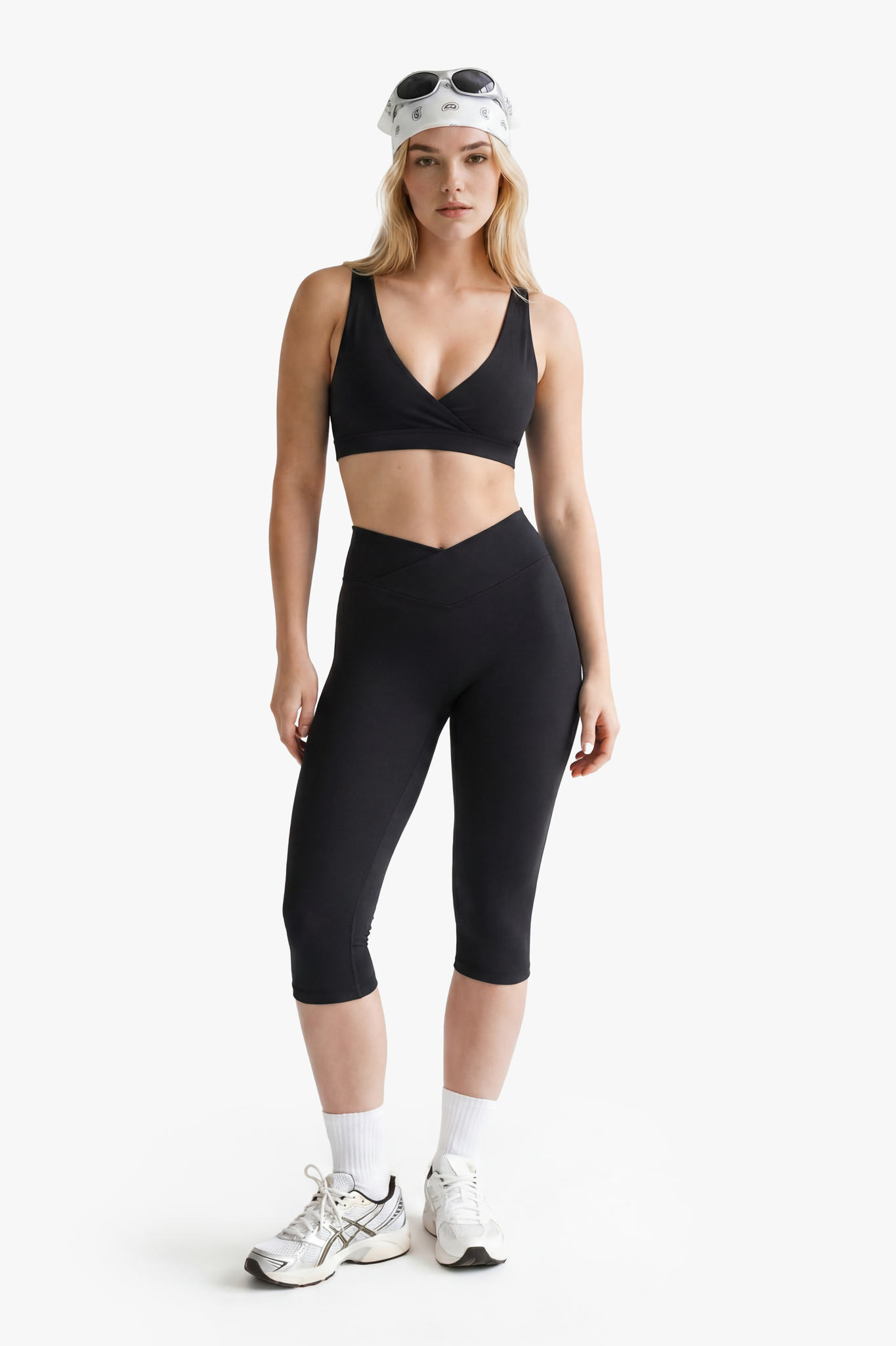 Capri Crossed Lift - Black